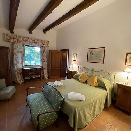 Вилла Castello Santa Cristina Grotte di Castro Экстерьер фото