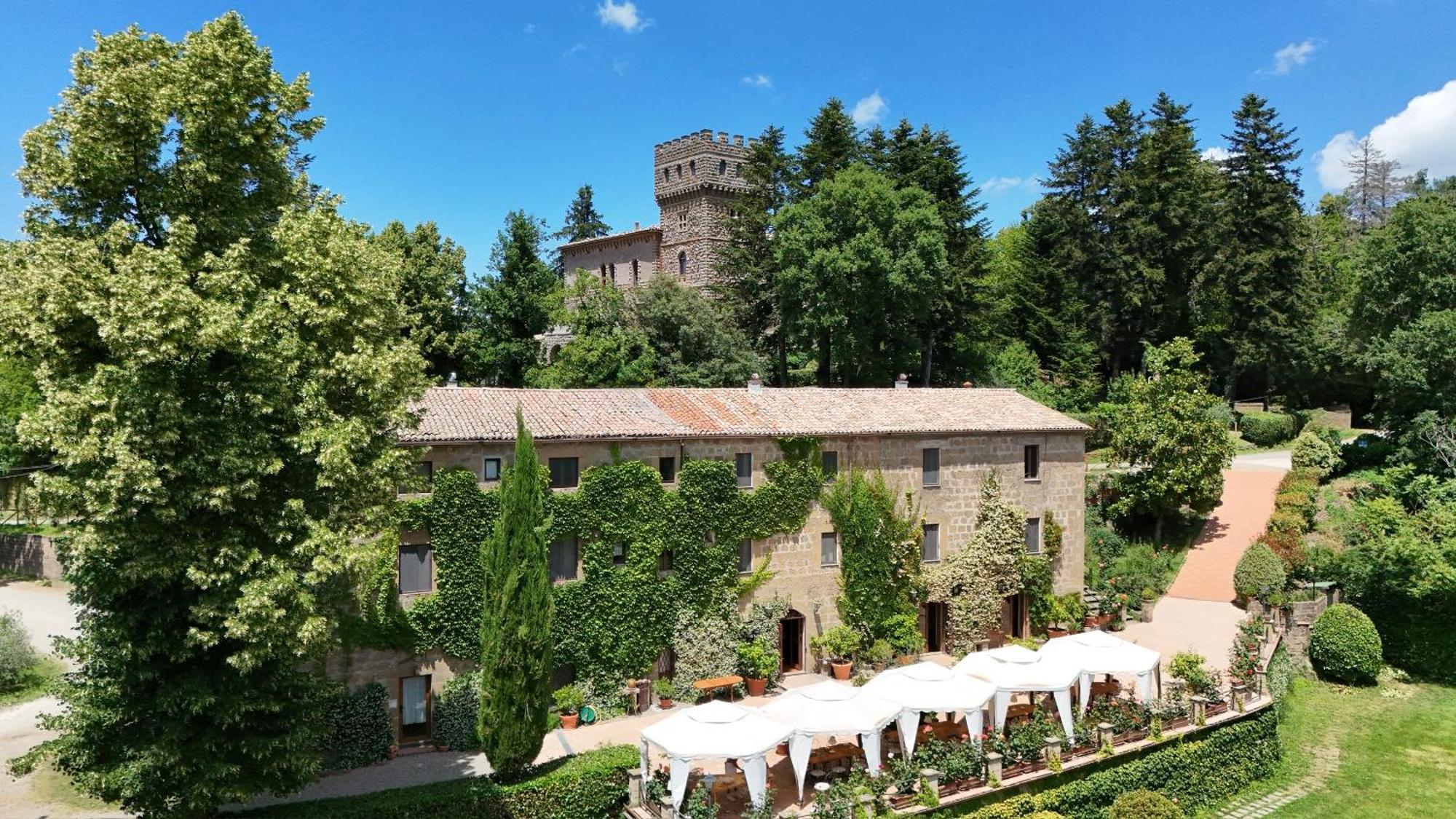 Вилла Castello Santa Cristina Grotte di Castro Экстерьер фото